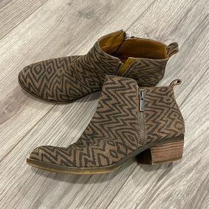 Lucky Brand Booties size 7 (37)